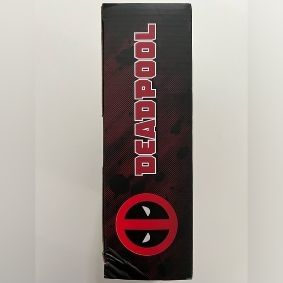 Marvel Deadpool Logo Light Freestanding & Wall Mountable Brand New - Picture 4 of 6